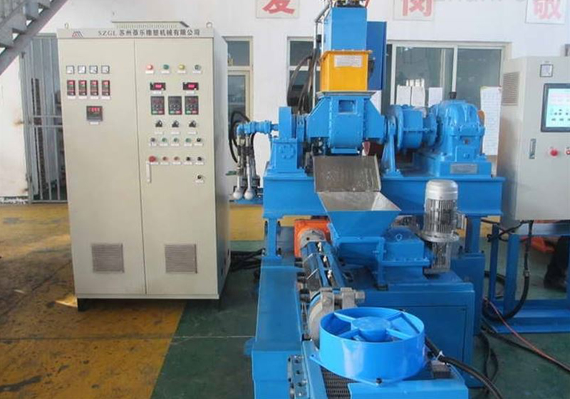 Plastic tray extruder is a widely used and efficient production tool